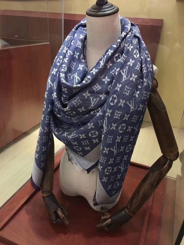 Louis Vuitton Scarf LVC00597